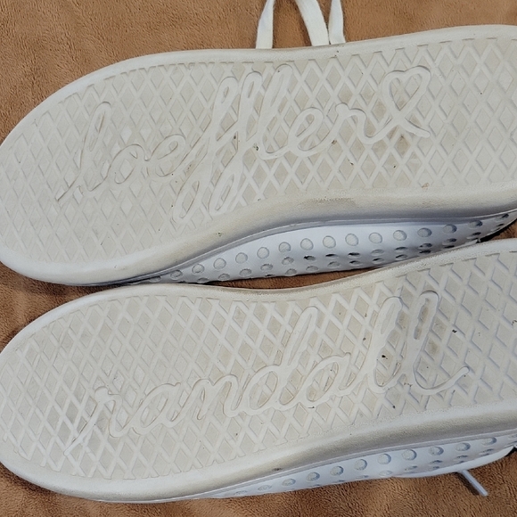 WOMENS - Picture 4 of 7